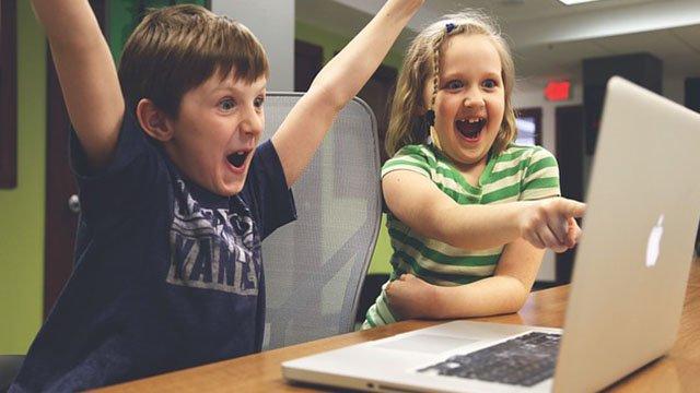 facebook_e_il_suo_nuovo_test_per_una_visualizzazione_comune_dei_video_per_i_gruppi