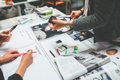 Scegliere l’influencer giusto, le linee guida dello IAB