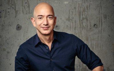 Anche Amazon si lancia alla conquista dello spazio, Jeff Bezos vuole andare sulla Luna