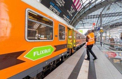 FlixBus s’inventa FlixTrain: low cost, Wi-Fi e film anche sui binari