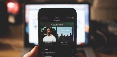 Spotify blocca chi usa app craccate per non pagare l’abbonamento