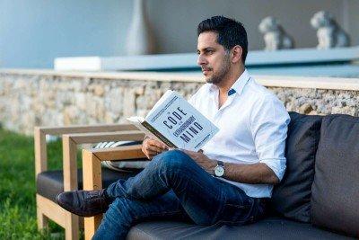 Chi è Vishen Lakhiani, l’uomo che vuole farci vivere più a lungo e più felici