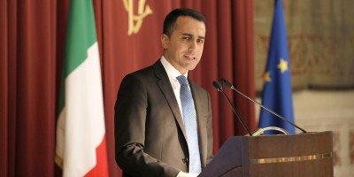 Di Maio: mezz’ora al giorno di Internet gratis per tutti