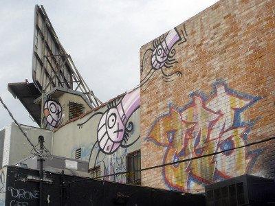 Jean Paul Gaultier rinnova il suo amore per l’arte contemporanea con la street art di André Saraiva
