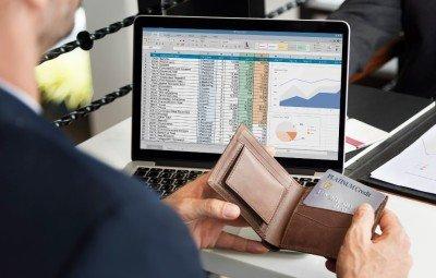 Come ottimizzare la tua strategia di Social Selling su Facebook, LinkedIn e Instagram