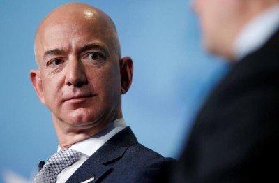 Amazon continua a fare numeri da record (ma è anche inciampata in borsa)