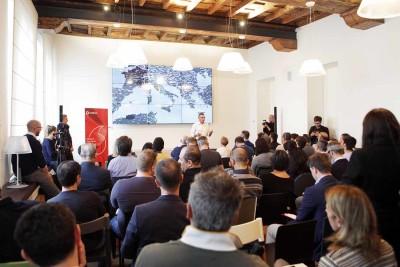 Vodafone presenta una rete che si auto-aggiorna con AI e Big Data