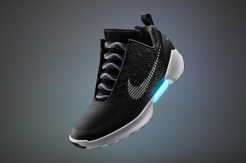 scarpe nike chiusura automatica