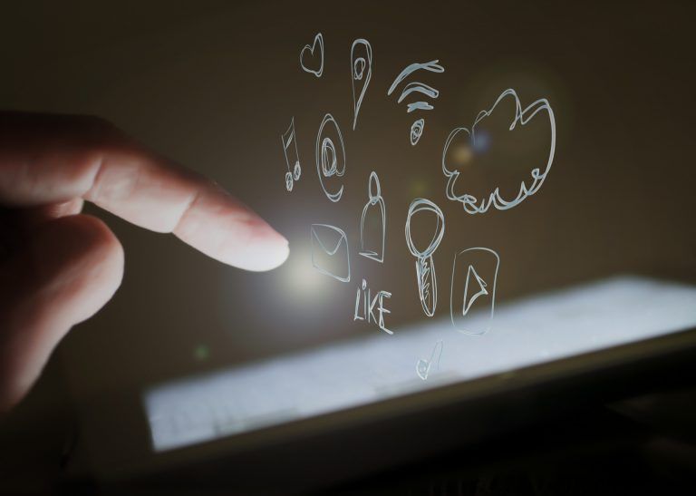 Alcuni tool molto utili per fare marketing con l’intelligenza artificiale