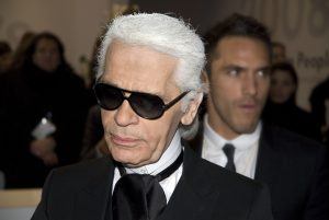 È morto Karl Lagerfeld, il genio direttore creativo di Fendi e Chanel