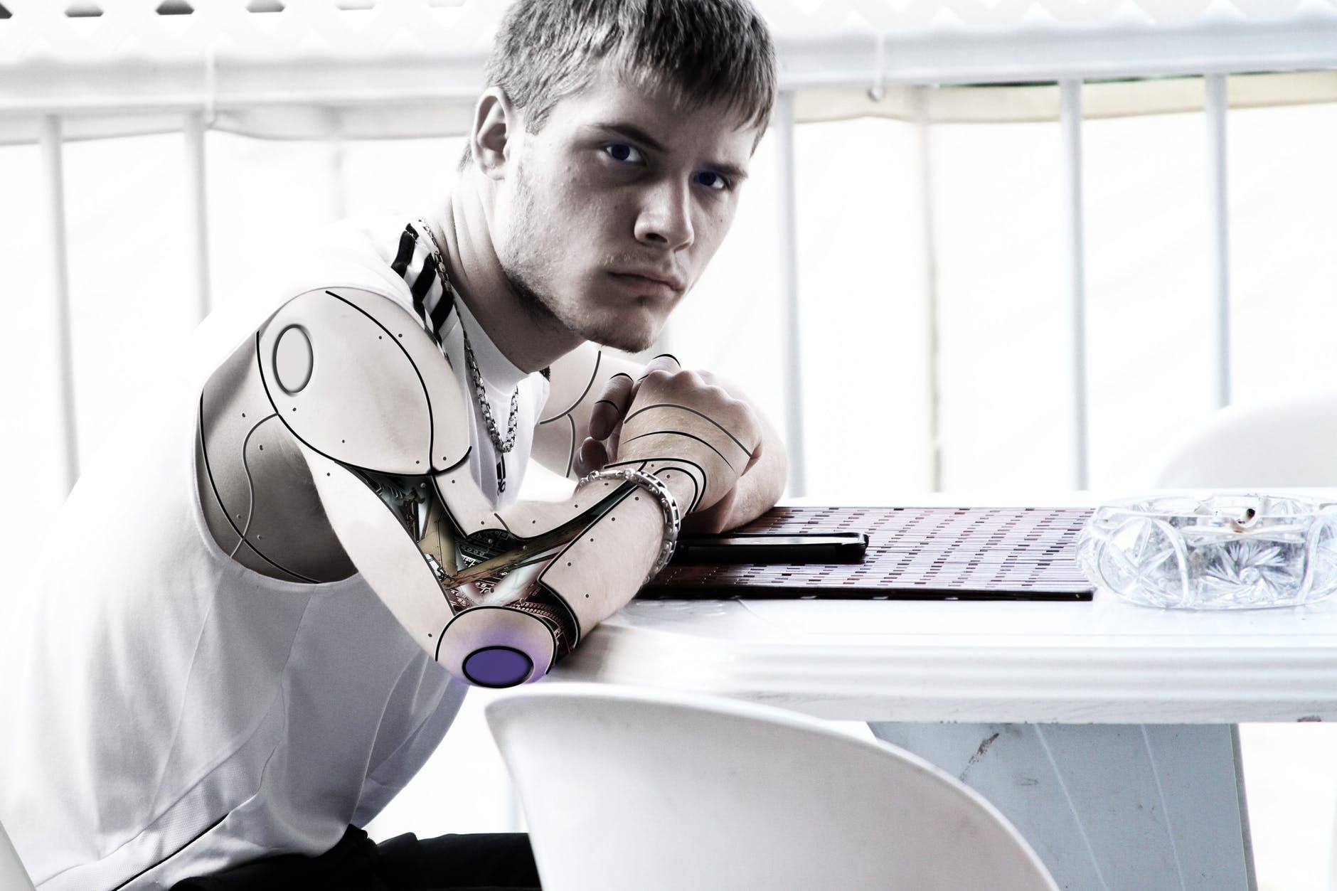 Cyborg o Umani