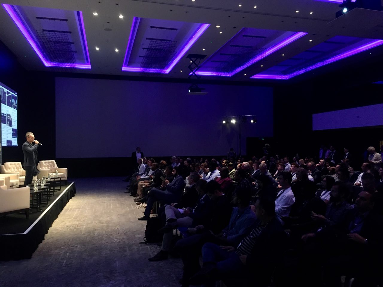 Presentazione Blockchain Economic Forum 2019 Presentazione Blockchain Economic Forum 2019