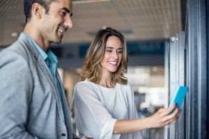 Intesa Sanpaolo mette 7 milioni in MatiPay, la Fintech dei distributori automatici