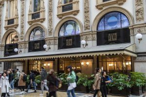 Un progetto tra street art e poesia prende vita in Galleria Vittorio Emanuele a Milano