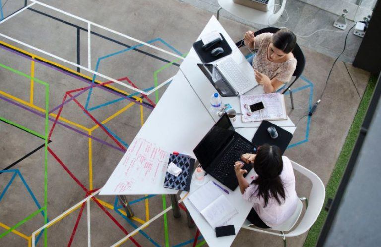 Dai tool agli abbonamenti, tutto quello che serve oggi a un professionista del digitale