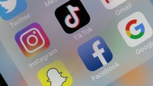 Week in Social: dallo stop ai deepfake su Facebook alle novità su TikTok