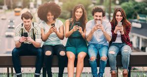 Week in Social: dalle GIF nelle risposte delle IG Stories a TikTok che arriva su desktop