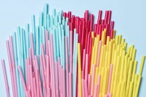 La plastica biodegradabile offre una nuova prospettiva al riciclo, grazie agli scarti di cibo