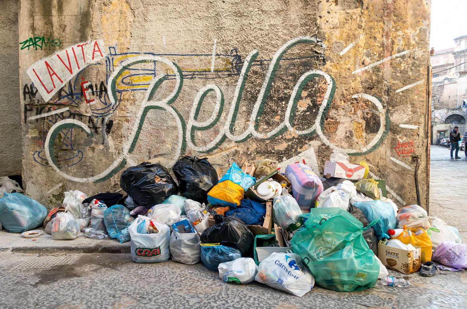 rifiuti urbani ambiente