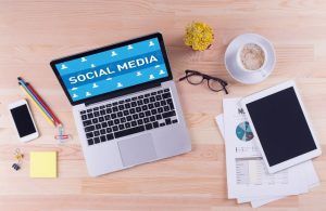 Week in Social: dalle opzioni Shopping di Facebook ai QR code di WhatsApp