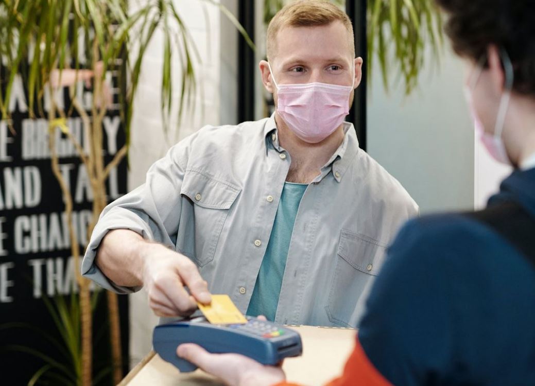 Come sta cambiando il modo di fare acquisti: dal digitale al cashback