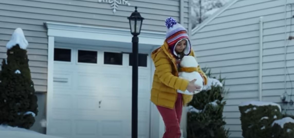 saving simon spot apple per natale