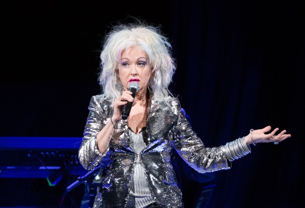 Social: Cyndi Lauper
