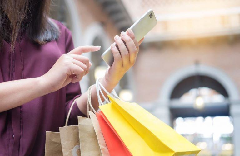 Scopri le abitudini d’acquisto di oltre un miliardo di persone nel report gratuito di Salesforce