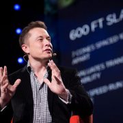 Elon Musk genio innovatore