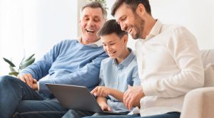 Generazioni a confronto: come creare esperienze d’acquisto personalizzate
